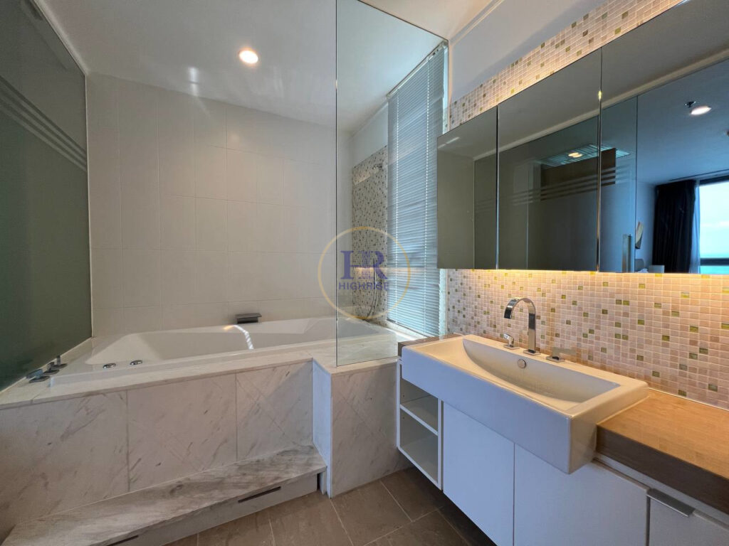 Квартира с 2-мя спальнями 105м2 в Northpoint