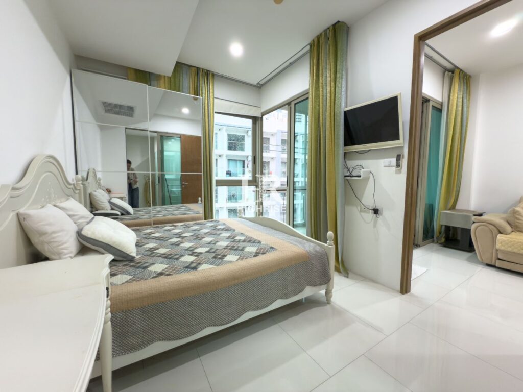 Two bedroom apartment 61m2 in The Sanctuary Wongamat