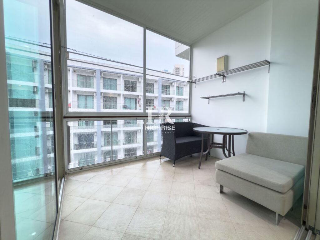 Two bedroom apartment 61m2 in The Sanctuary Wongamat