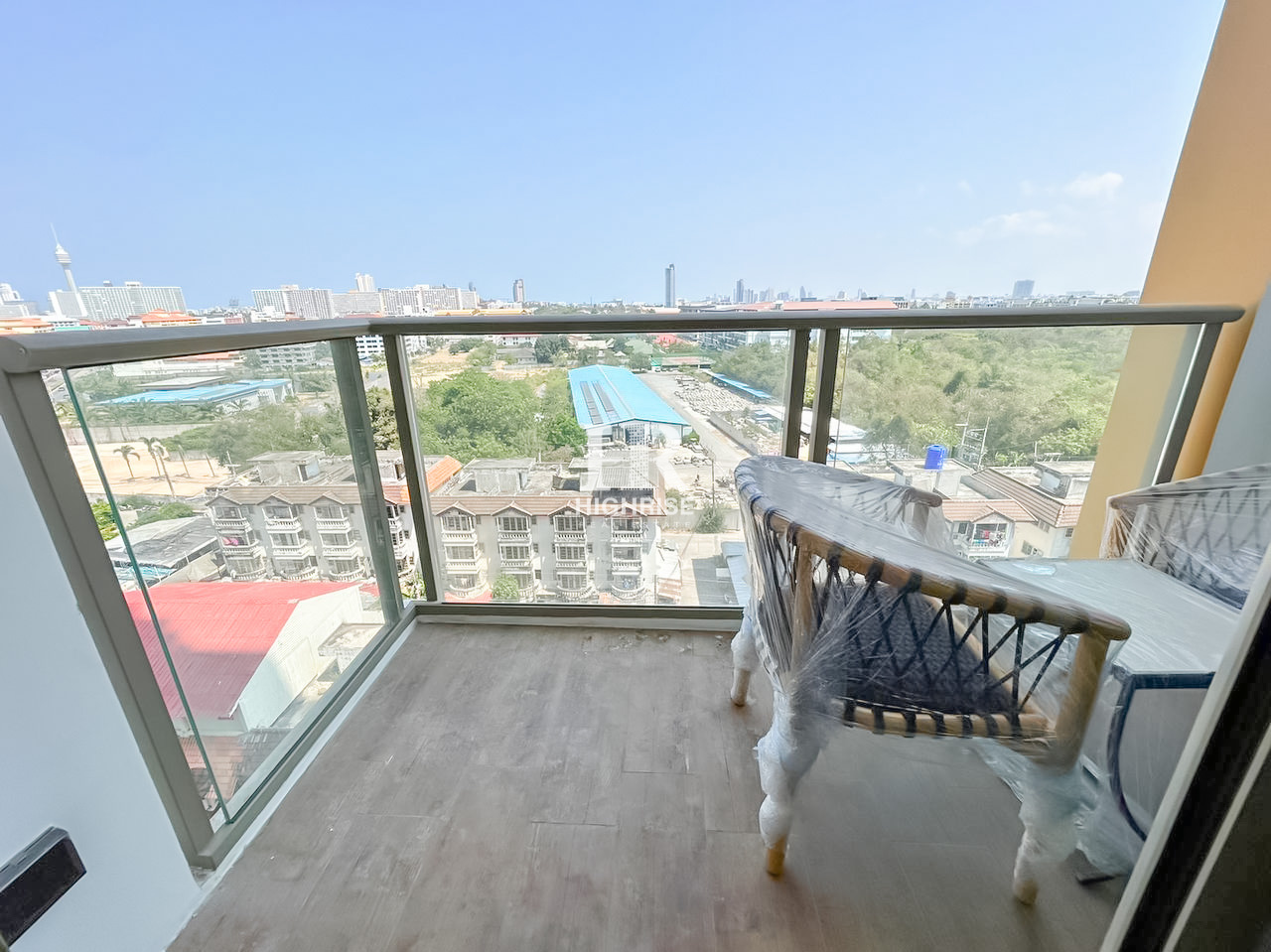 Квартира с 1-й спальней 35м2 в The Riviera Ocean Drive