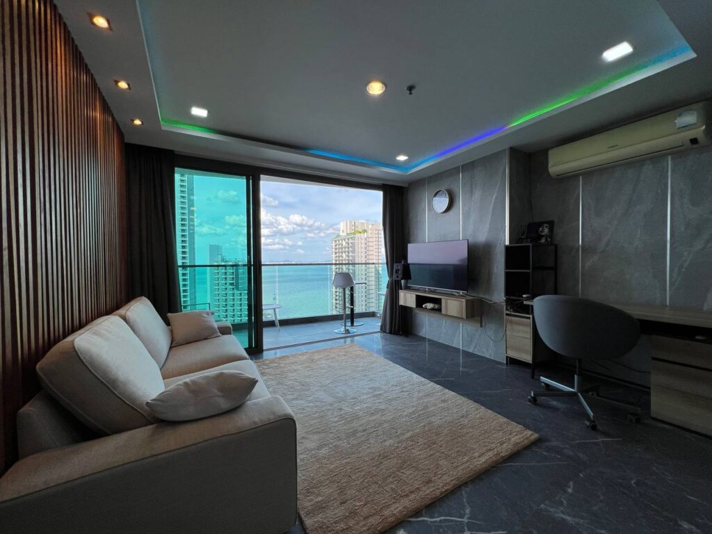 One bedroom apartment 47m2 in Wongamat Tower Condo