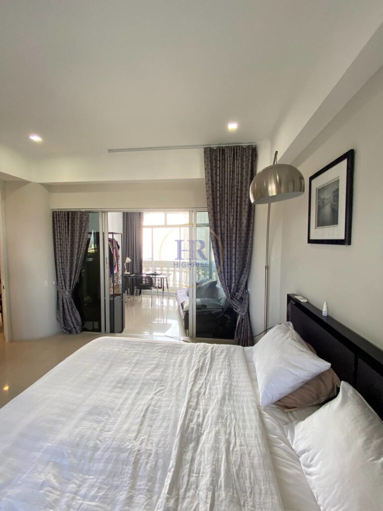 One bedroom apartment 93m2 in Sky Beach Condo