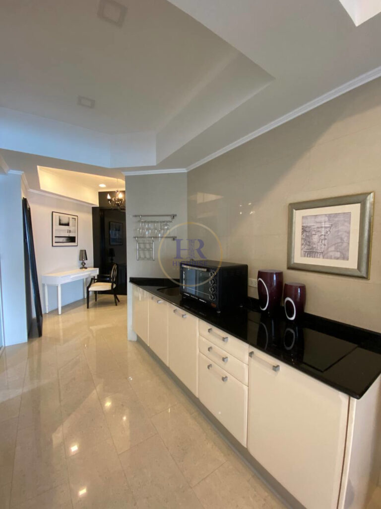 One bedroom apartment 93m2 in Sky Beach Condo