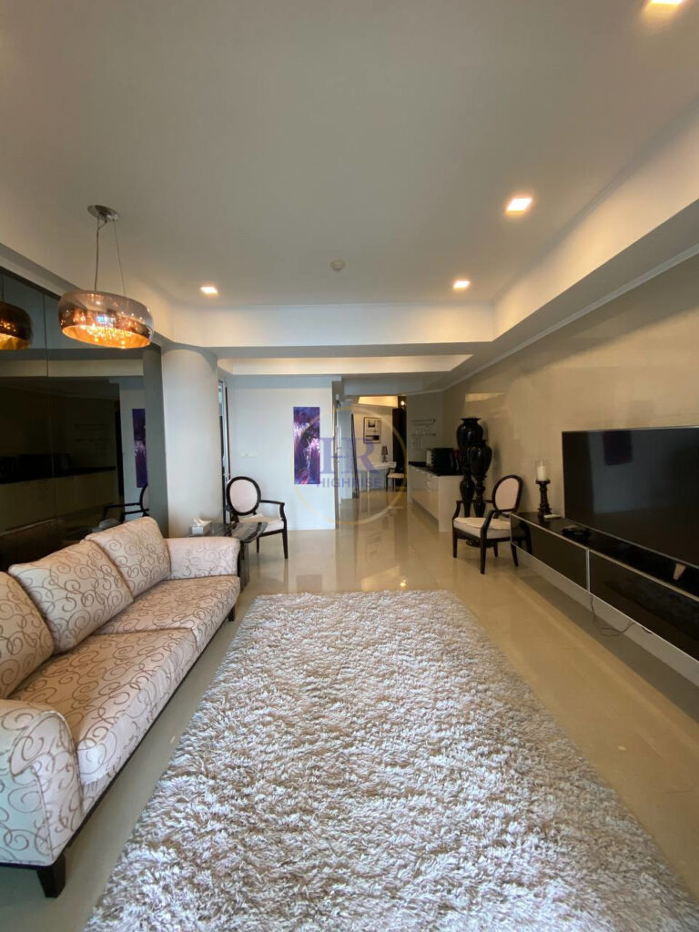 One bedroom apartment 93m2 in Sky Beach Condo