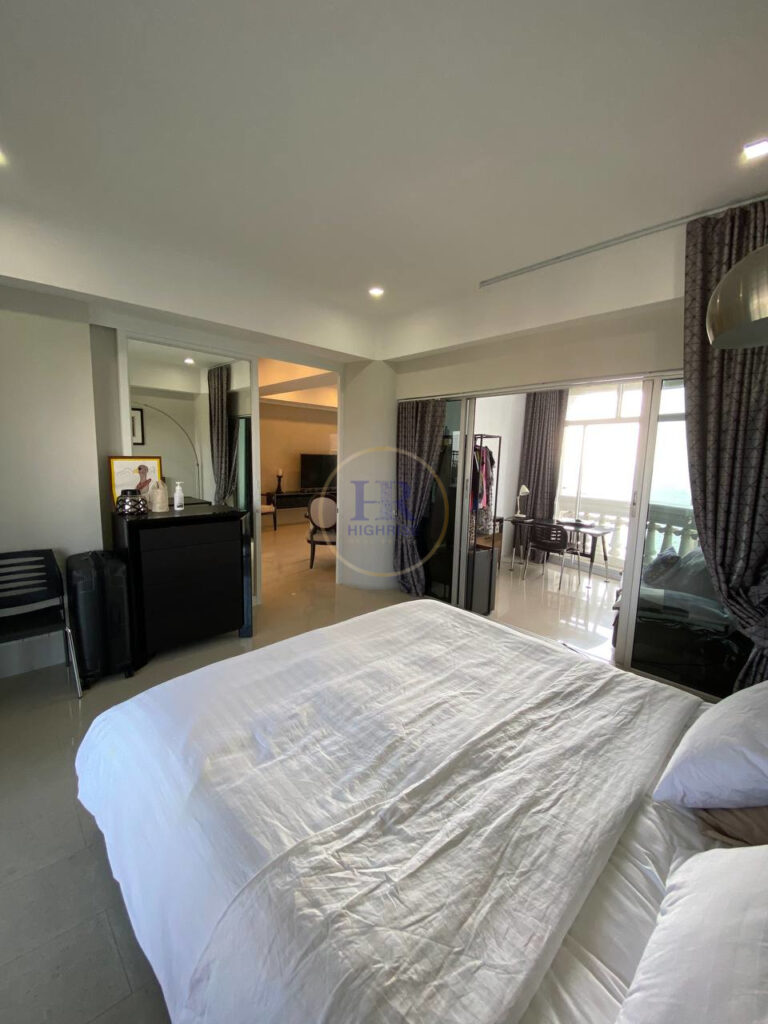 One bedroom apartment 93m2 in Sky Beach Condo