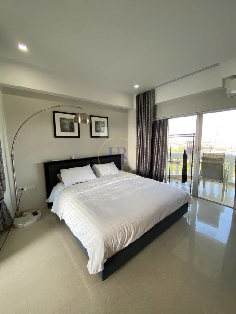 One bedroom apartment 93m2 in Sky Beach Condo