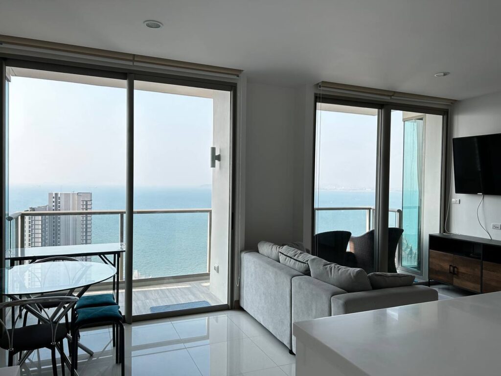 Квартира с двумя спальнями в Riviera Wongamat
