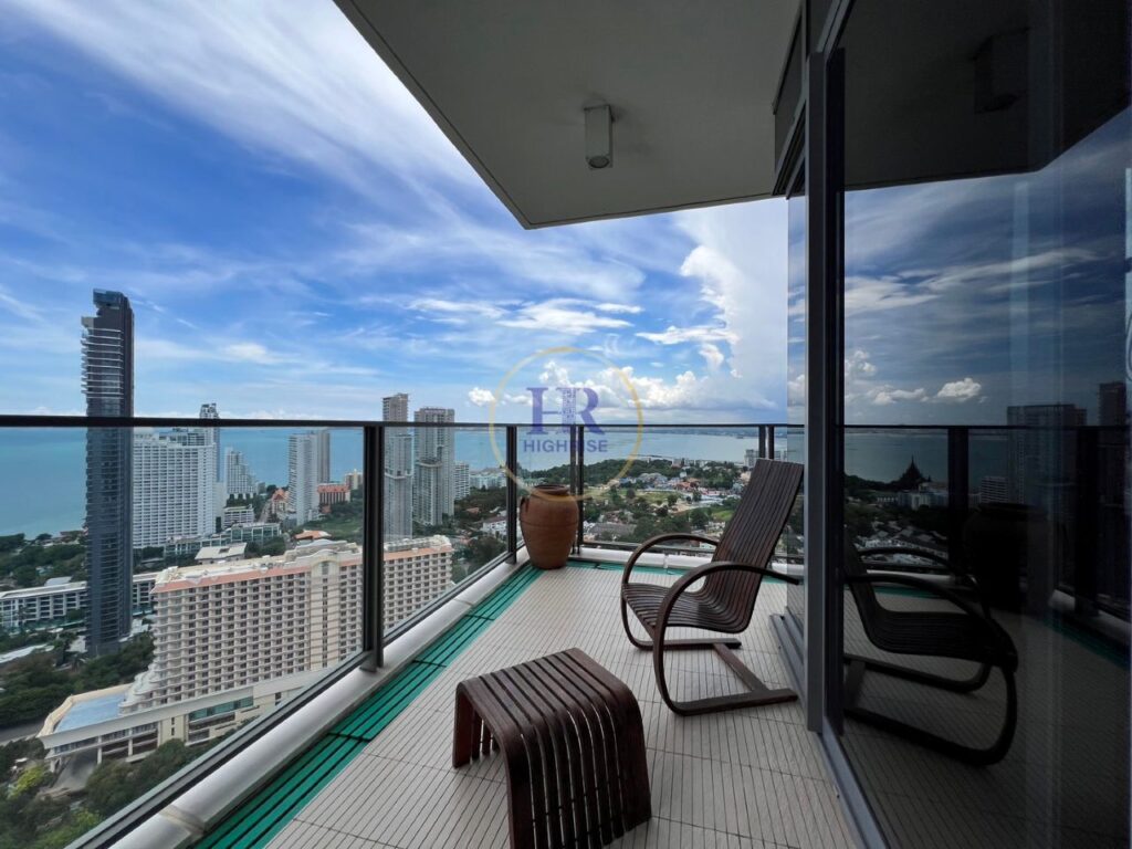 Квартира с 3-мя спальнями 130м2 в Northpoint Condo