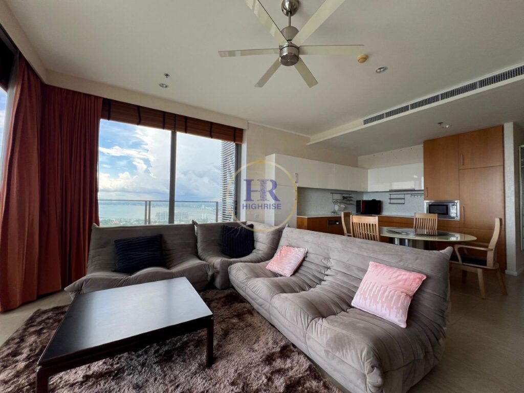 Квартира с 3-мя спальнями 130м2 в Northpoint Condo