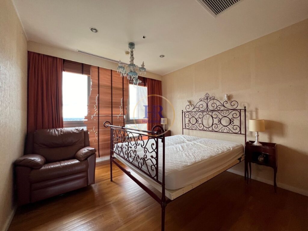 Квартира с 3-мя спальнями 130м2 в Northpoint Condo