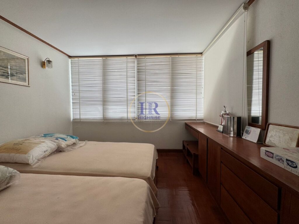 Two bedroom apartment 105m2 in Siam Penthouse Condominium