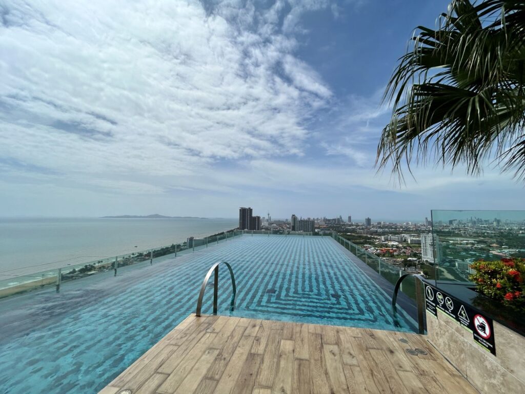 1-bedroom 47m2 in The Riviera Jomtien
