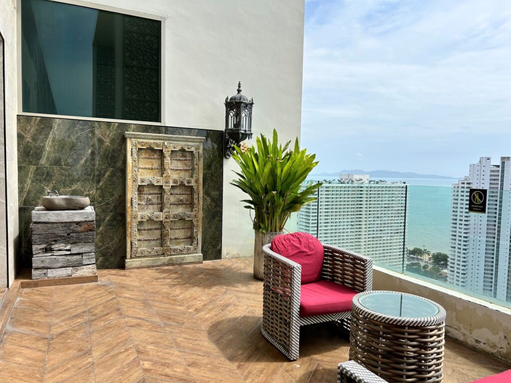 1-bedroom 47m2 in The Riviera Jomtien