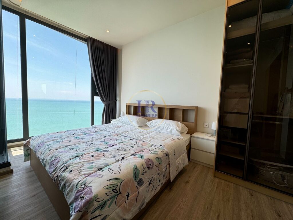 One bedroom apartment 38m2 in Arom Wongamat