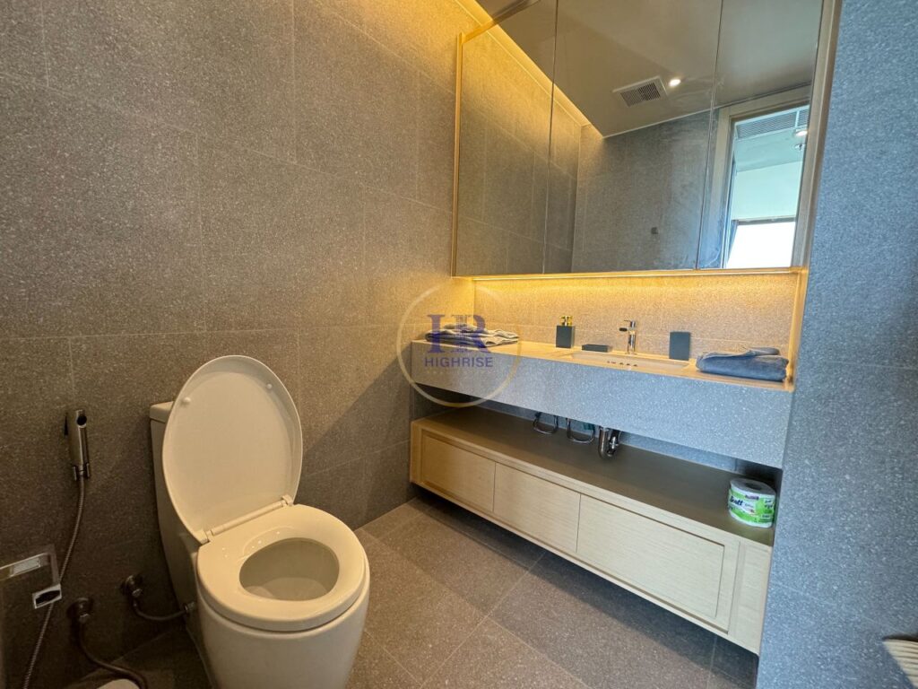 One bedroom apartment 38m2 in Arom Wongamat