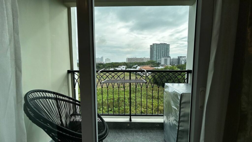 One bedroom 35m2 in Dusit Grand Park 2