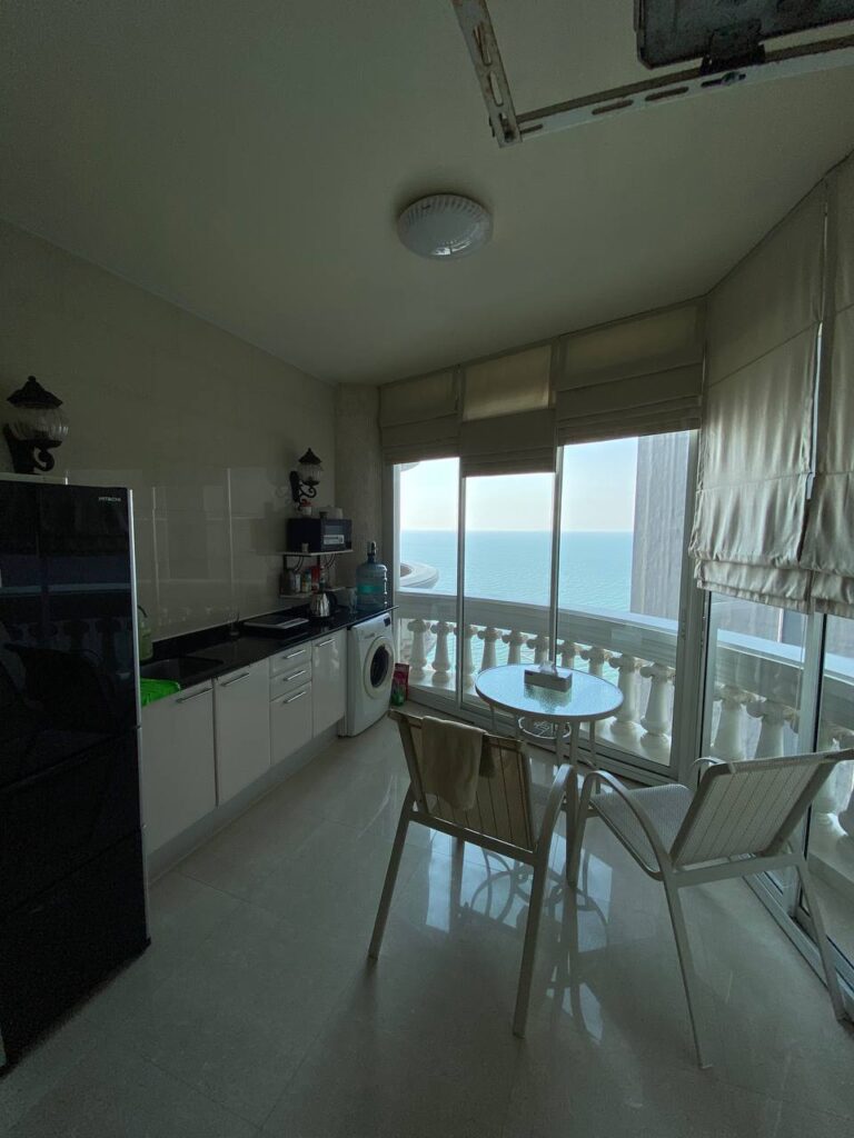 1 bedroom 93m2 in Sky Beach Condo