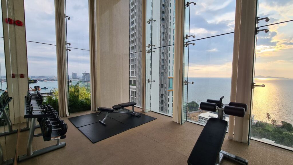 Two bedroom 70m2 in The Riviera Wongamat