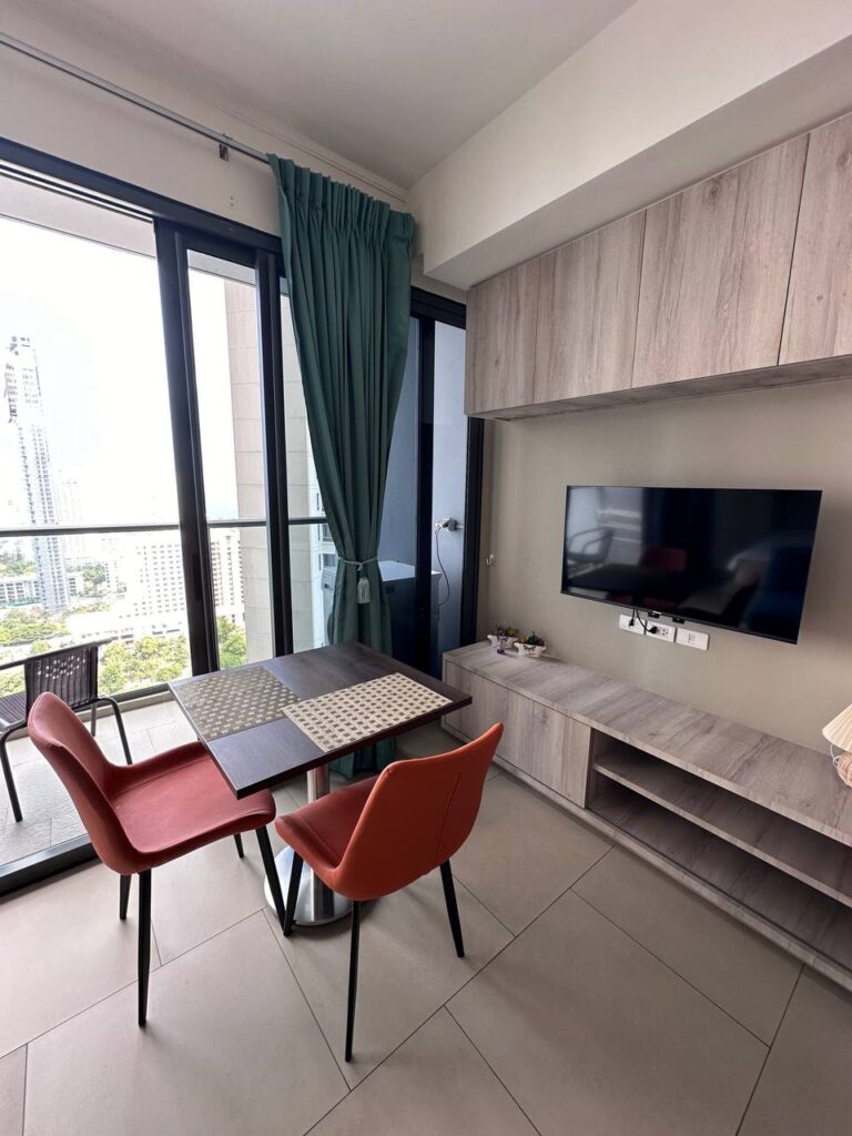 Studio 42m2 in Zire Wongamat