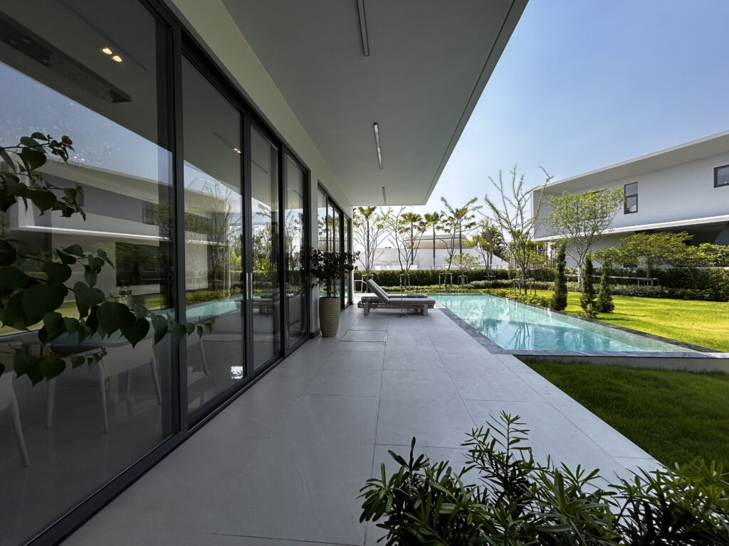 4-bedroom villa of 600 m2 in Glory Village