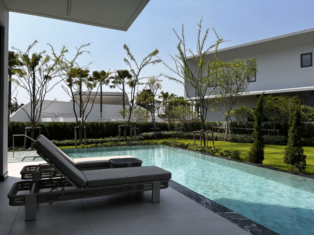4-bedroom villa of 600 m2 in Glory Village