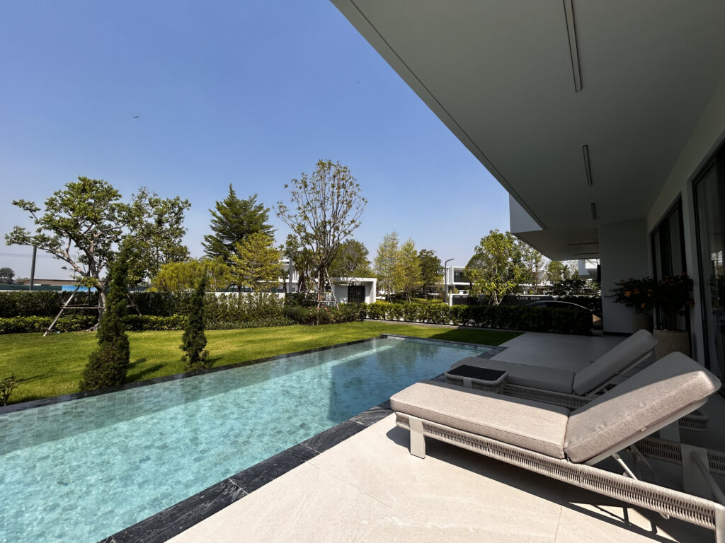 4-bedroom villa of 600 m2 in Glory Village