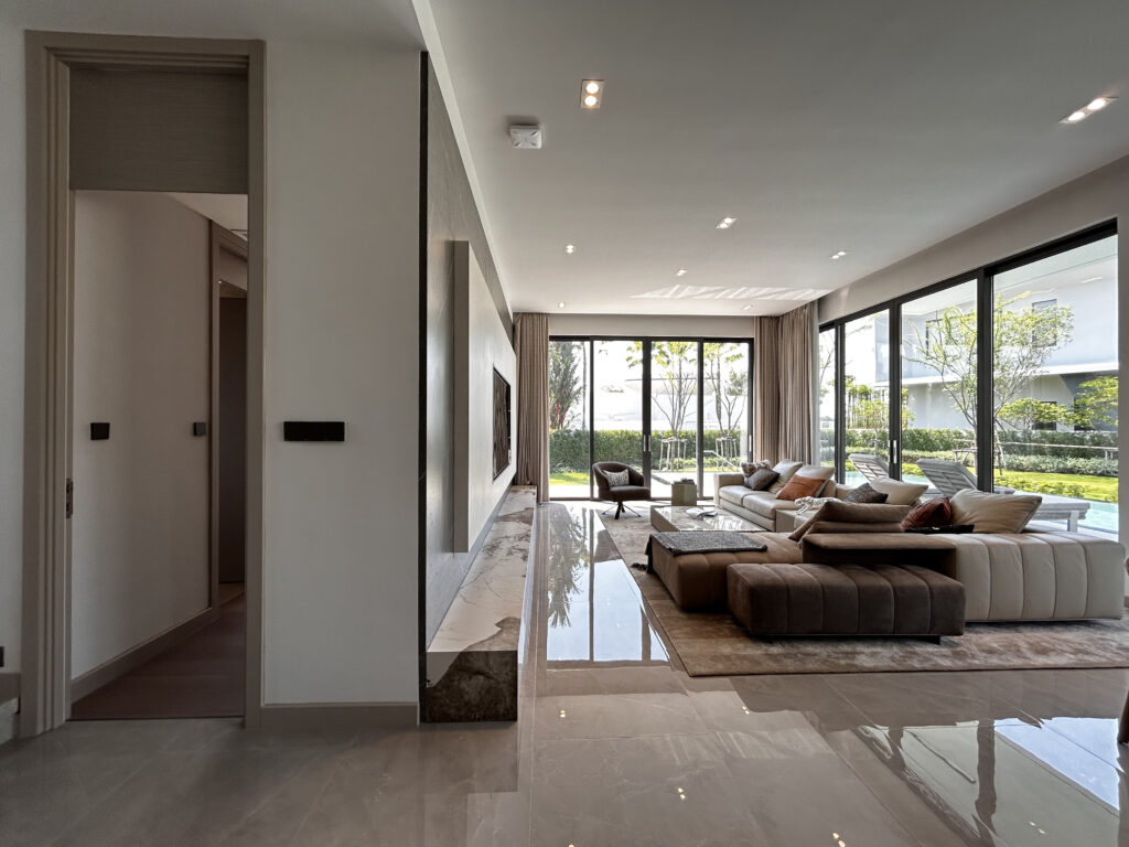 4-bedroom villa of 600 m2 in Glory Village
