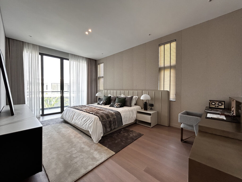 4-bedroom villa 650 m2 in Glory Village