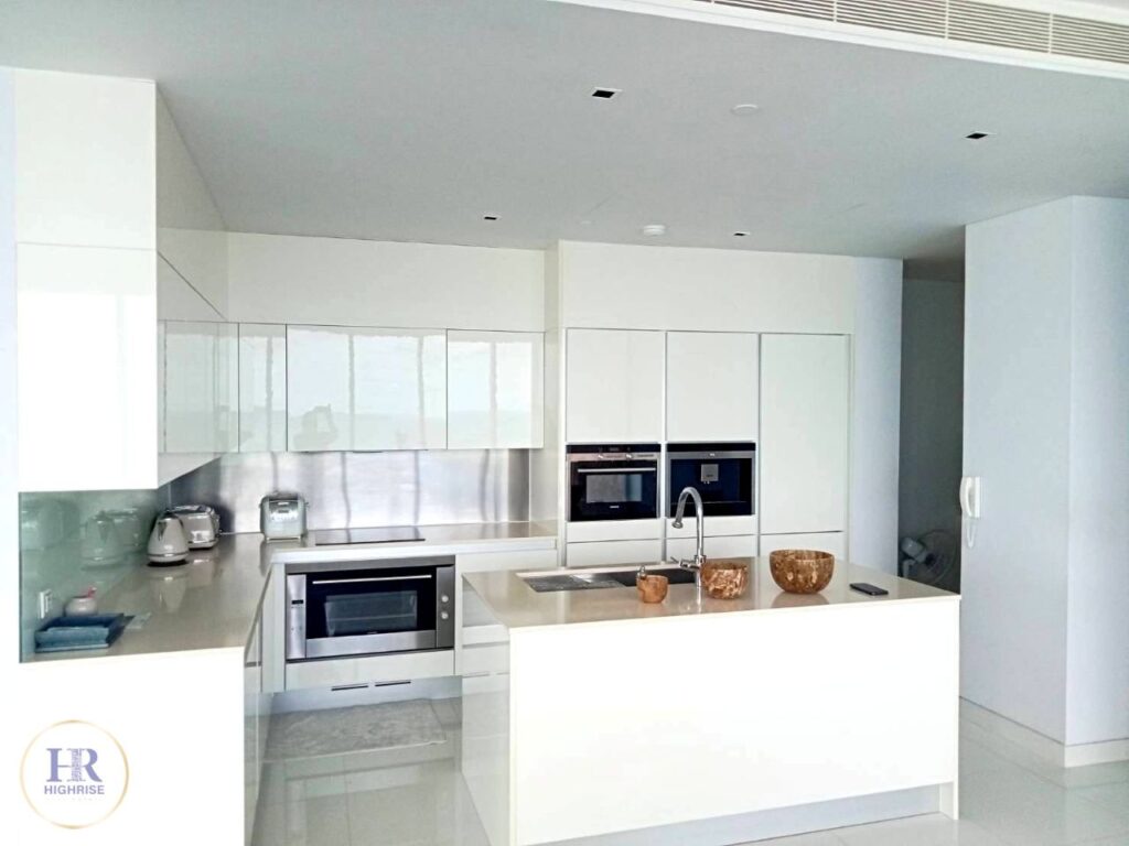 Penthouse 390m2 in Northpoint Condo