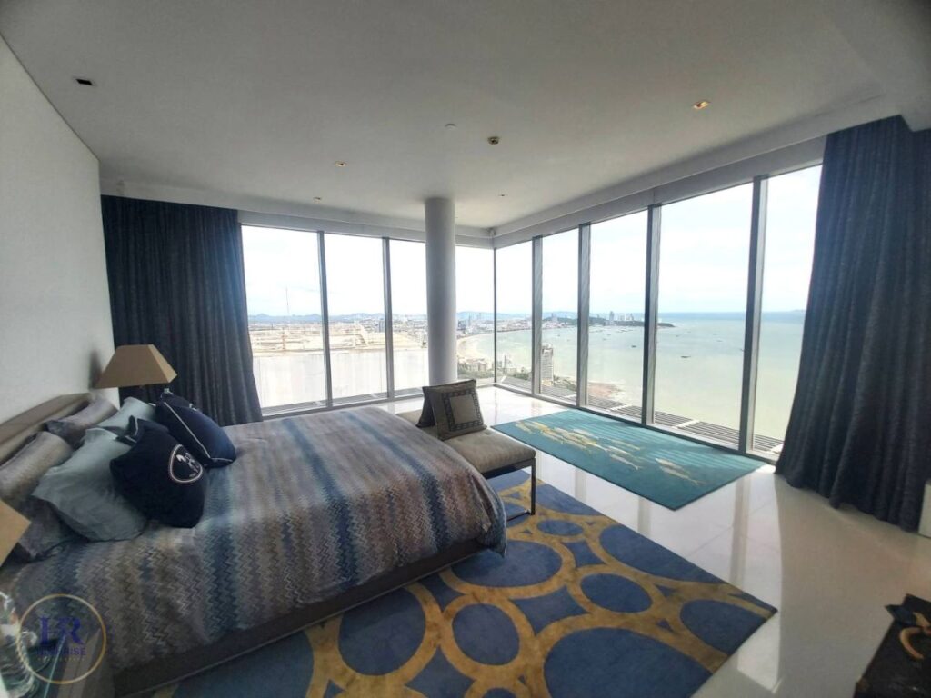 Penthouse 390m2 in Northpoint Condo