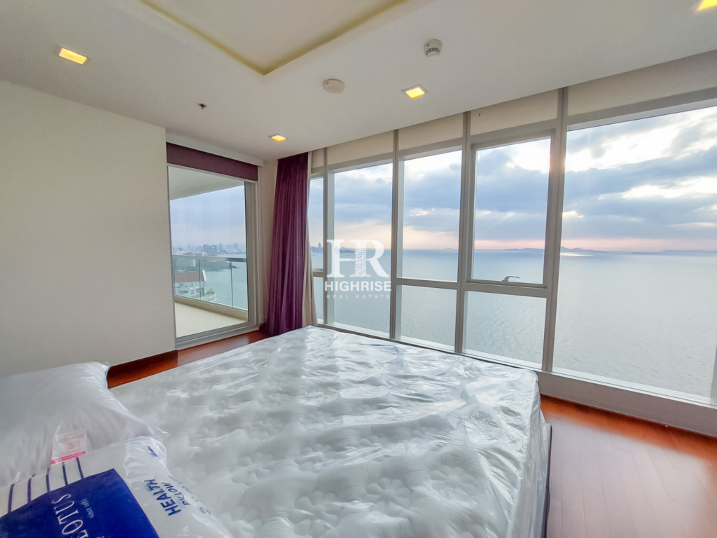 Квартира с 2-мя спальнями 98м2 в The Palm Wongamat