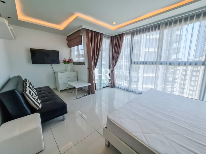 Студия 40м2 в Wongamat Tower Condo
