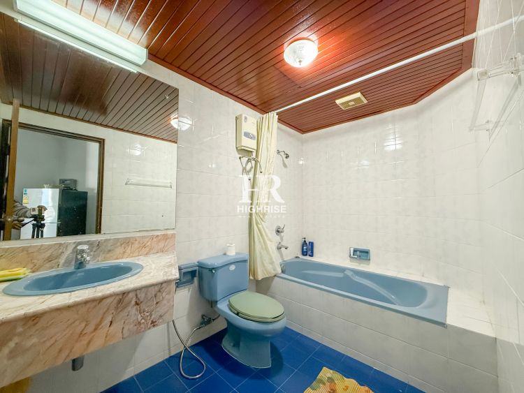 Studio 55m2 in Park Beach Condo