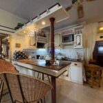 Квартира с 1-й спальней 90м2 в Markland Condominium