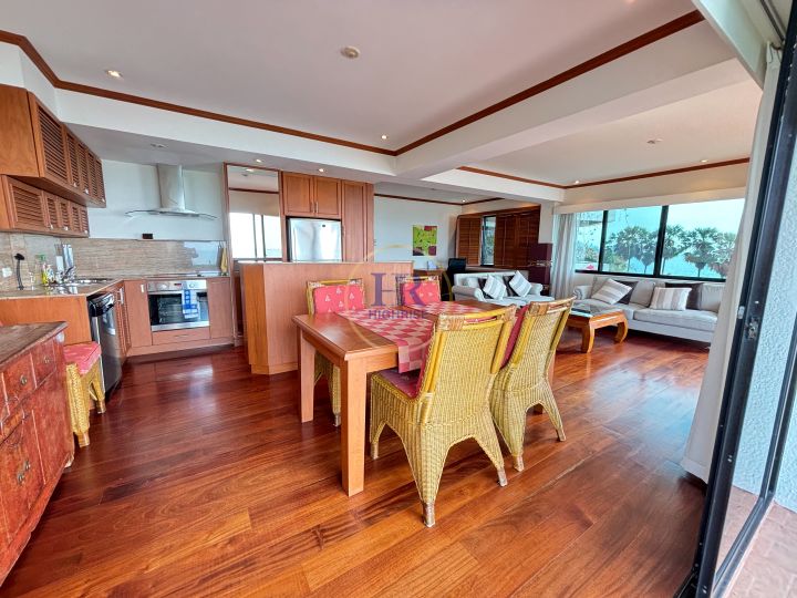 Квартира с 2-мя спальнями 120м2 в Garden Cliff Condominium 2