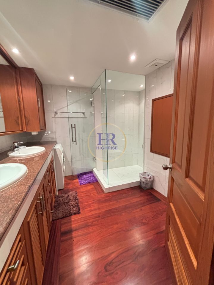 Квартира с 2-мя спальнями 120м2 в Garden Cliff Condominium 2