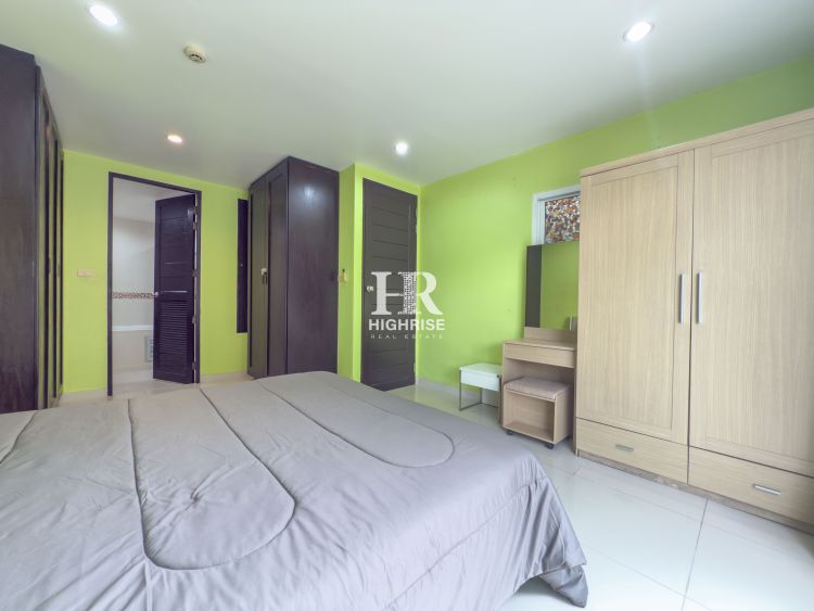 Квартира с 1-й спальней 65м2 в Wongamat Privacy