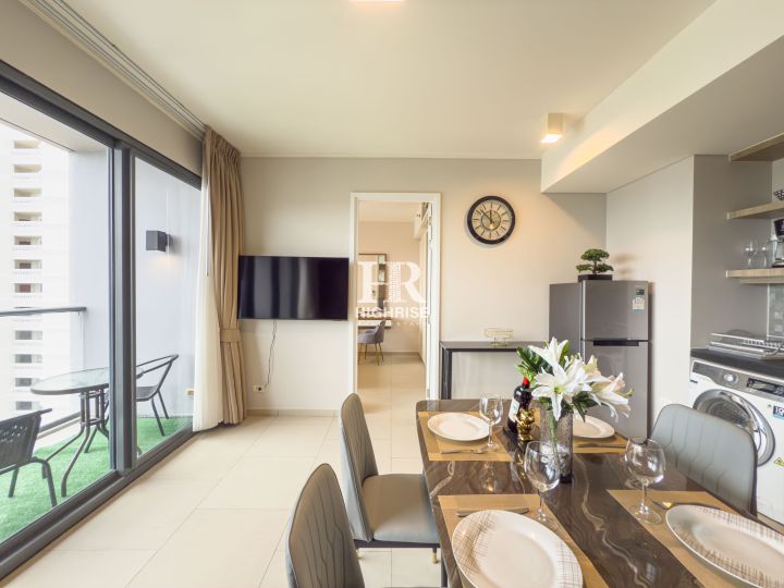 Two bedroom 75m2 in Zire Wongamat