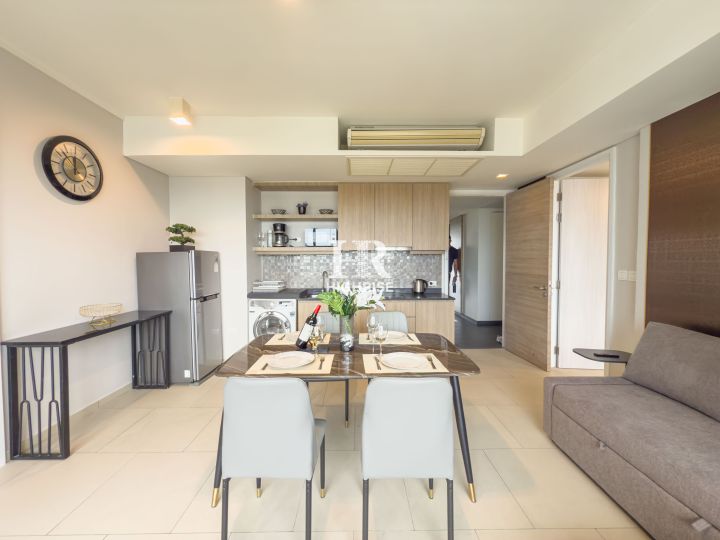 Two bedroom 75m2 in Zire Wongamat