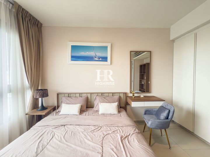 Two bedroom 75m2 in Zire Wongamat