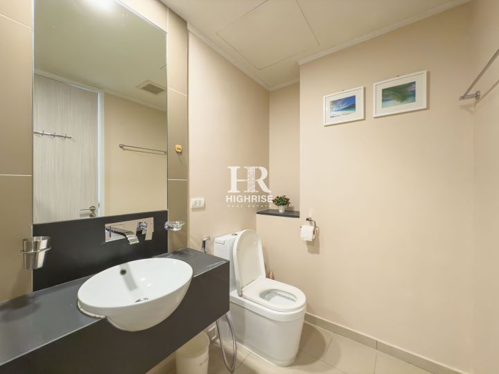 Two bedroom 75m2 in Zire Wongamat