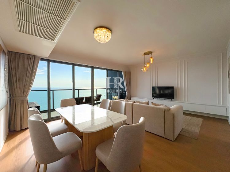 2 bedroom 98m2 in Zire Wongamat