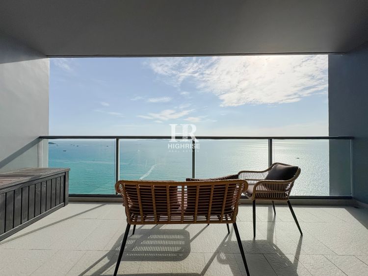 2 bedroom 98m2 in Zire Wongamat