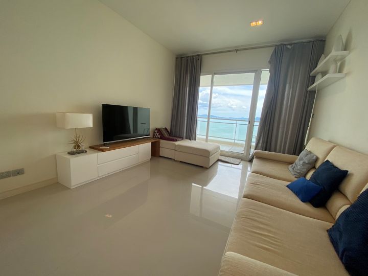 Two bedroom apartment 116m2 in Reflection Jomtien Beach