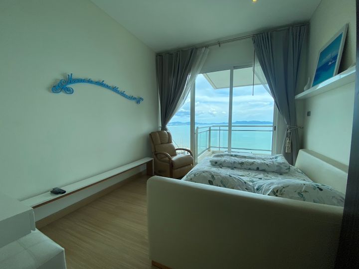 Two bedroom apartment 116m2 in Reflection Jomtien Beach