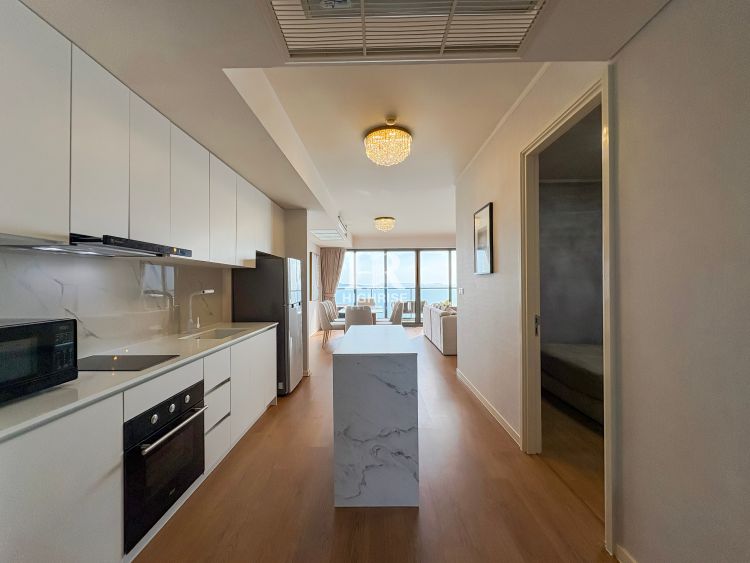 2 bedroom 98m2 in Zire Wongamat