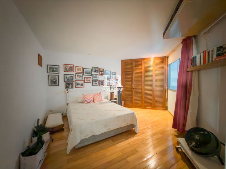 Квартира с 2-мя спальнями 174м2 в Park Beach Condo