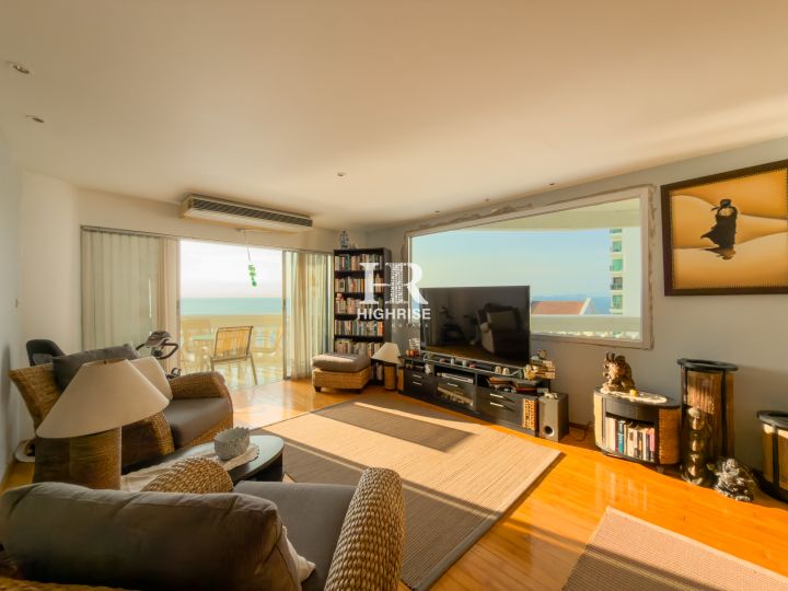 Квартира с 2-мя спальнями 174м2 в Park Beach Condo