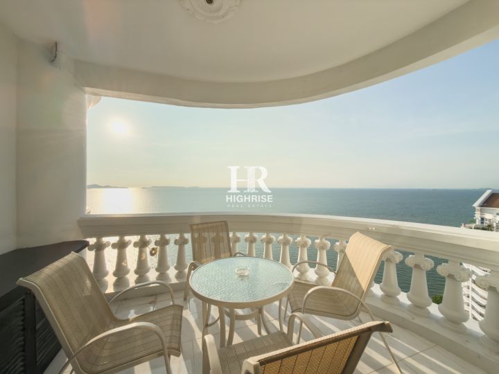 Квартира с 2-мя спальнями 174м2 в Park Beach Condo