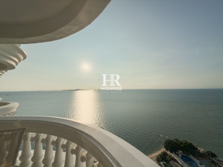 Квартира с 2-мя спальнями 174м2 в Park Beach Condo